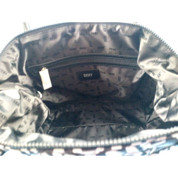 NWT DKNY Womens LYLA Quilted Black White Softshell Zip Large Shopper Tote Gift - Picture 8 of 15